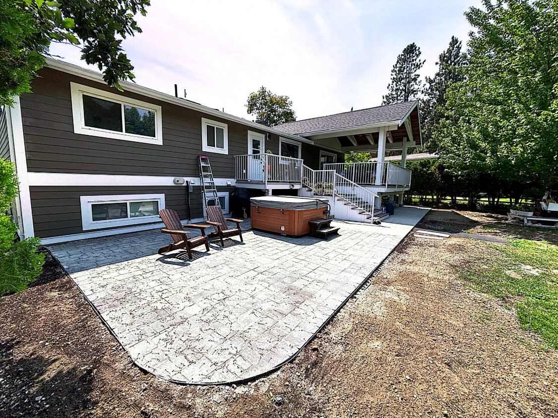 Finished deck and paver patio